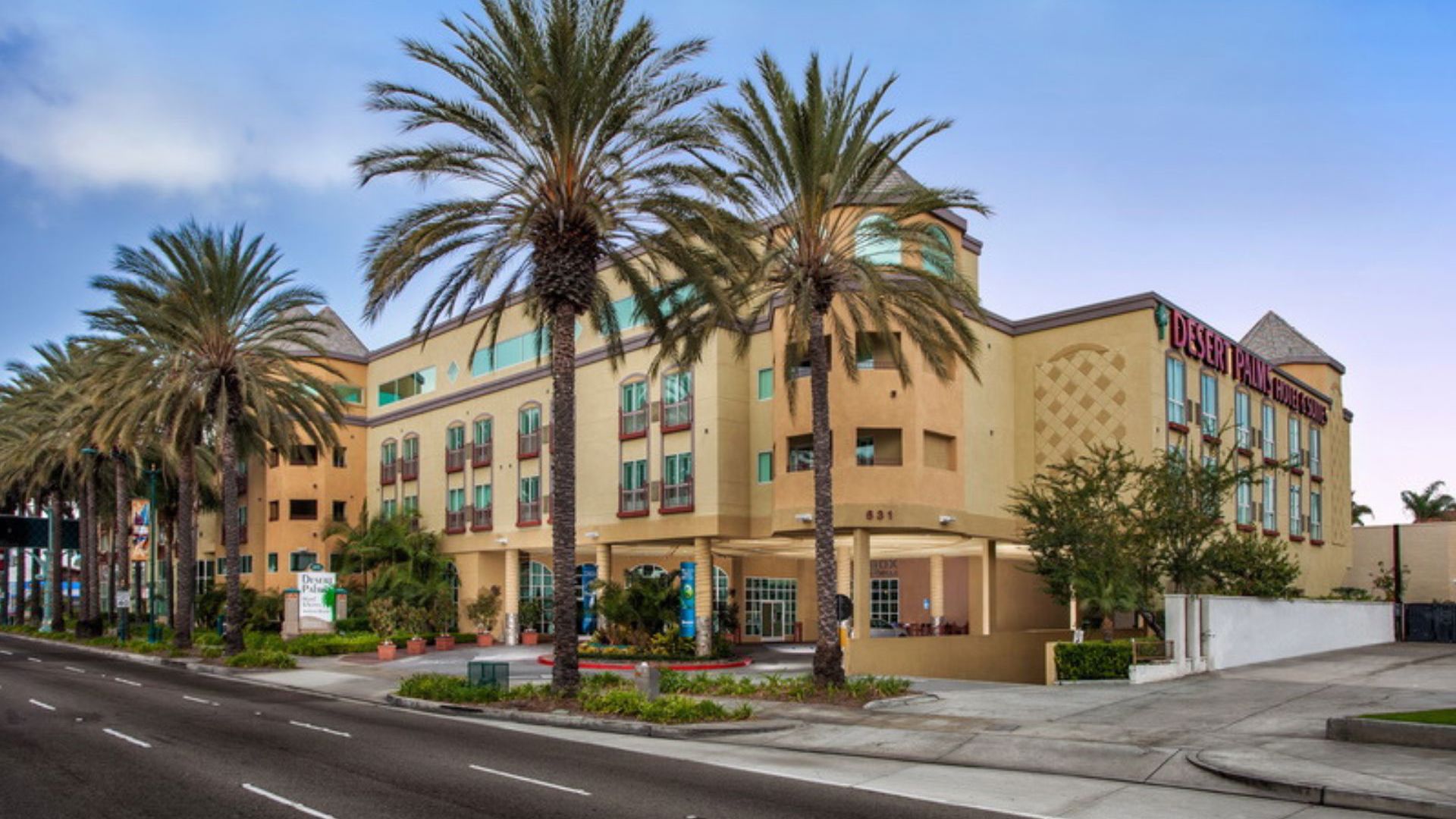 Desert Palms Hotel & Suites - Exterior