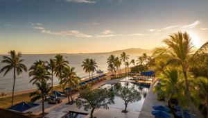 Hilton Fiji - pool aerial