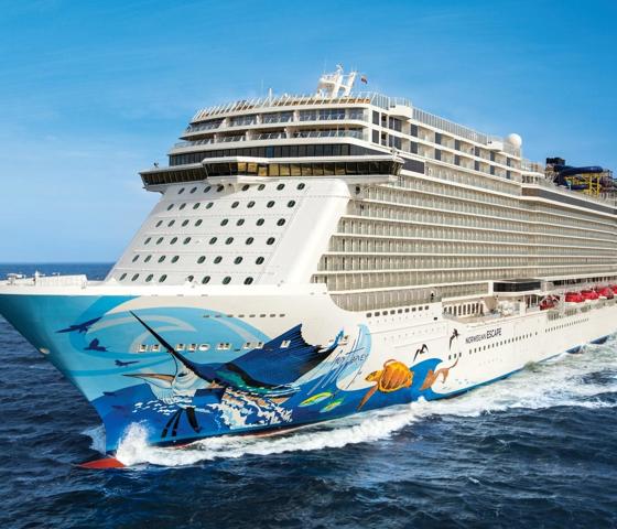 NCL Escape at Sea