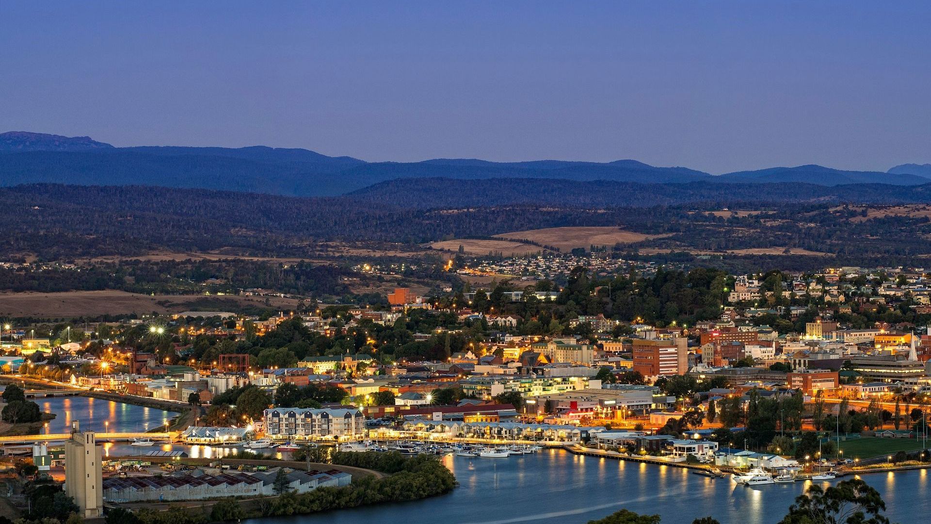 View Launceston 121153 CR Tourism Tasmania And Rob Burnett