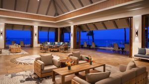 Sheraton Maui Resort & Spa - Lobby