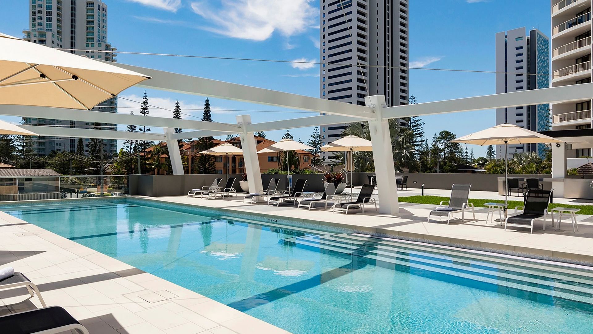 Avani Broadbeach Residences Outdoor Pool