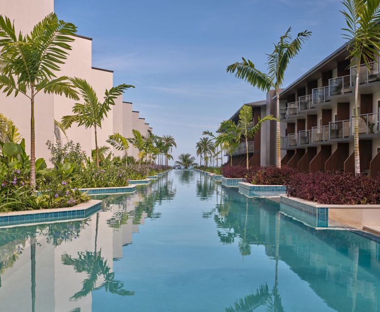 Crowne Plaza Fiji Nadi Bay Resort & Spa - Pool 2