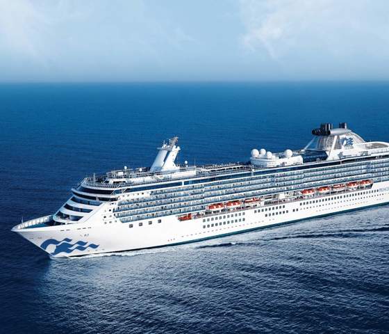 Coral Princess at Sea © Princess Cruises