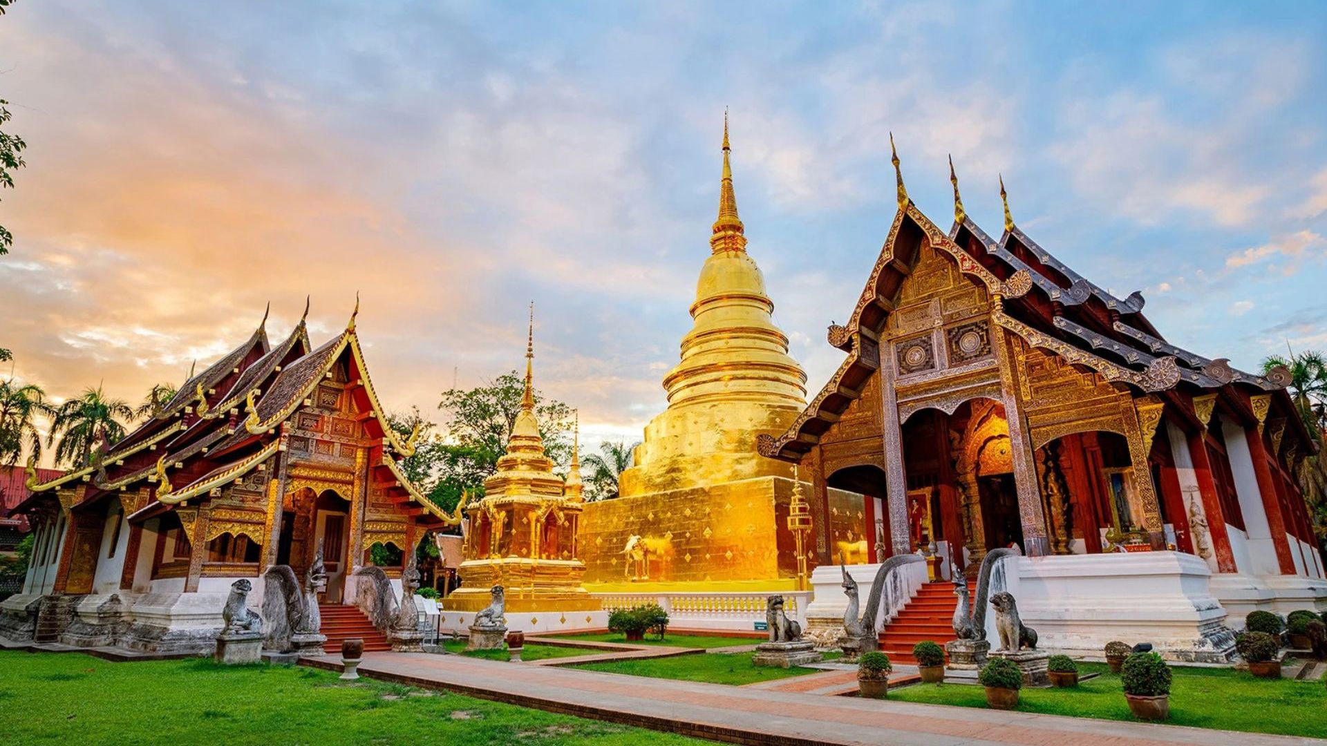 Wat Phra Singh Temple - Chiang Mai