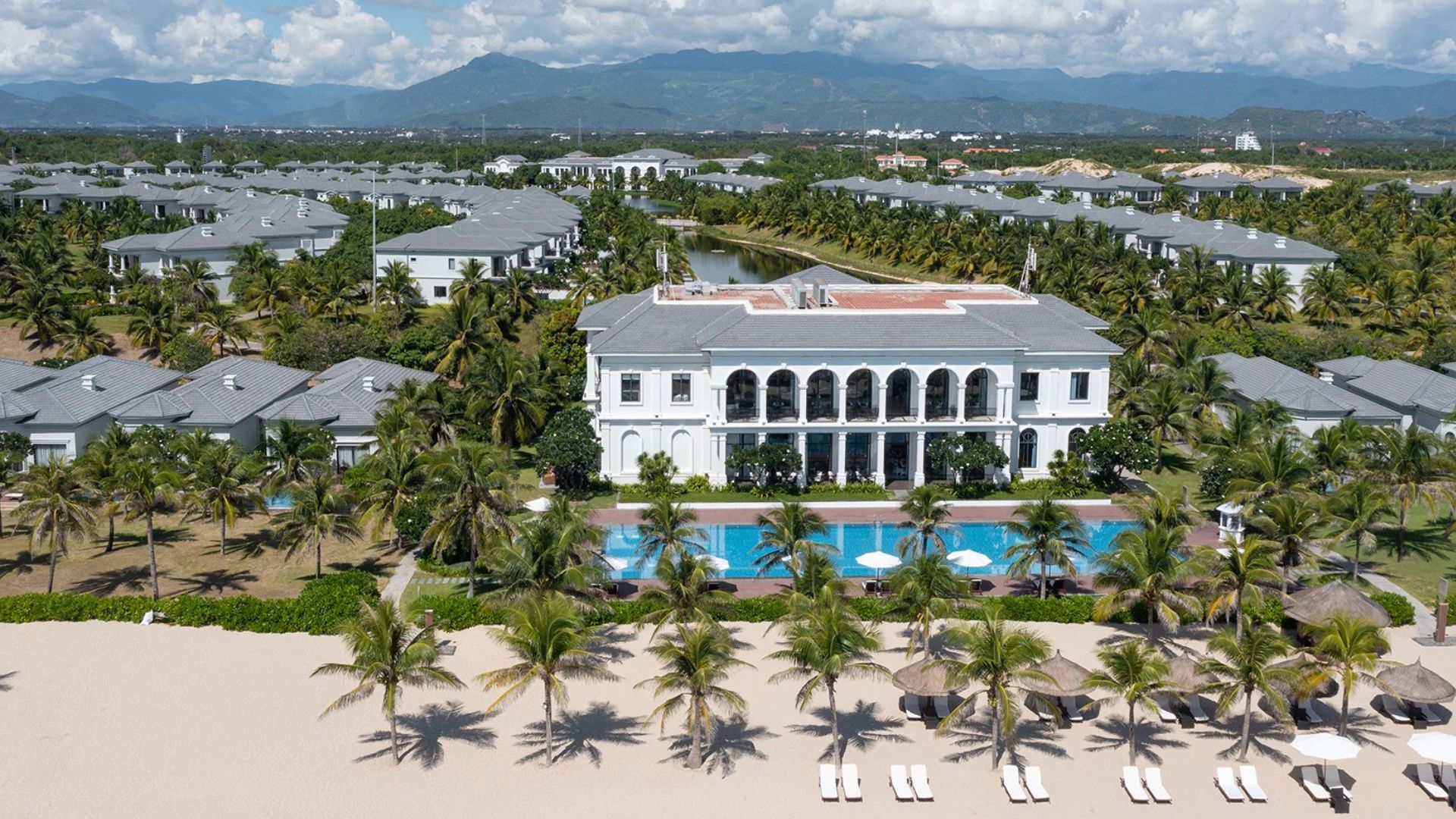 Melia Vinpearl Cam Ranh - Aerial View