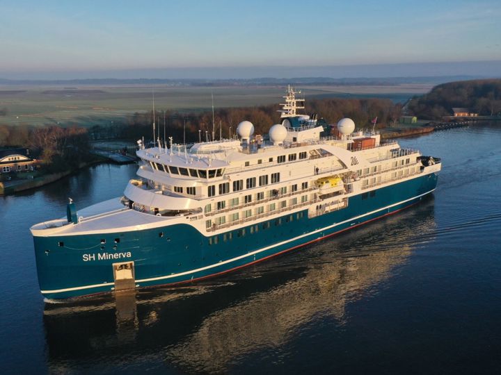 Minerva Kiel Canal