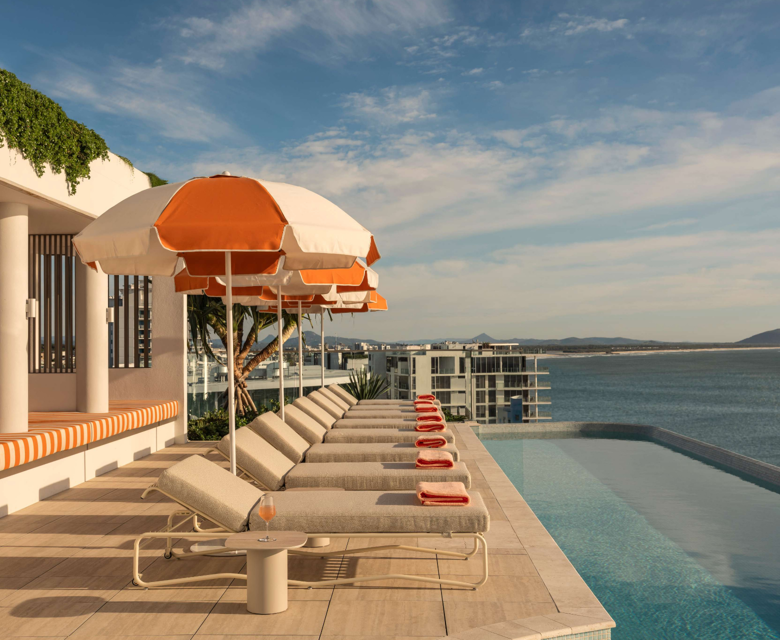 Avani Mooloolaba Beach Hotel - pool 2