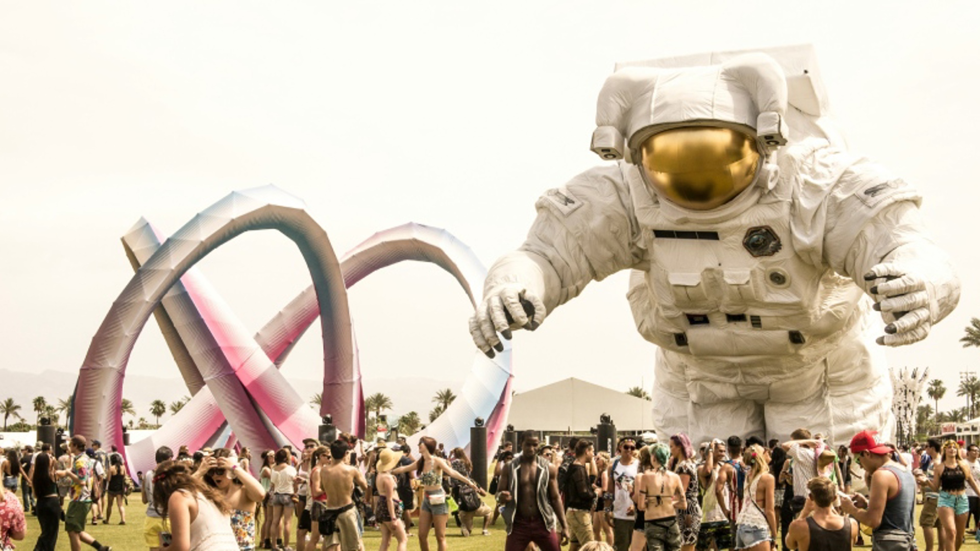 Coachella Music Festival, Palm Springs - Image credit: Unsplash/Andrew Ruiz