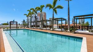  Qube Broadbeach Pool