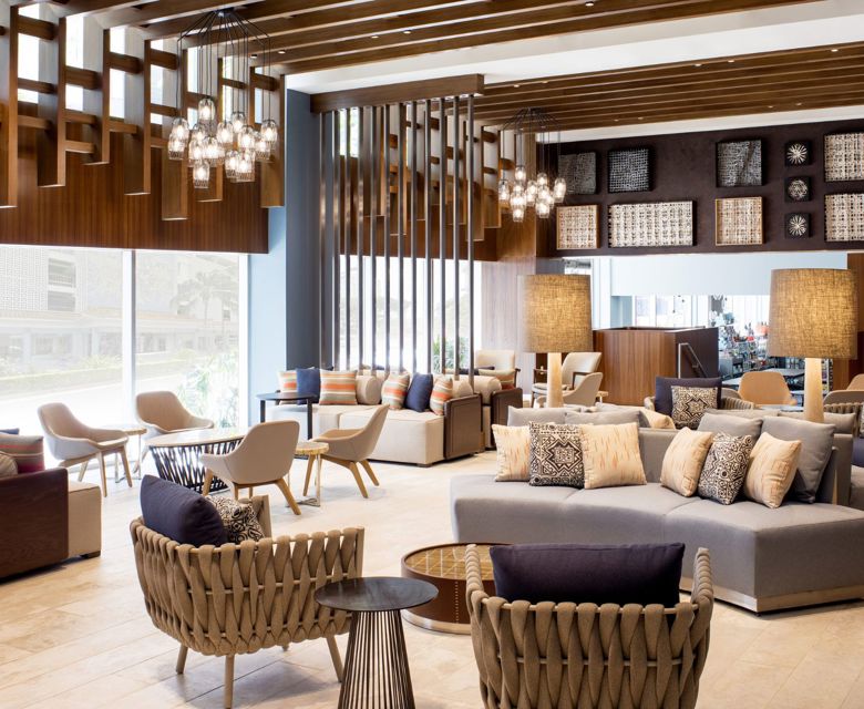 Hilton Garden Inn - Lobby