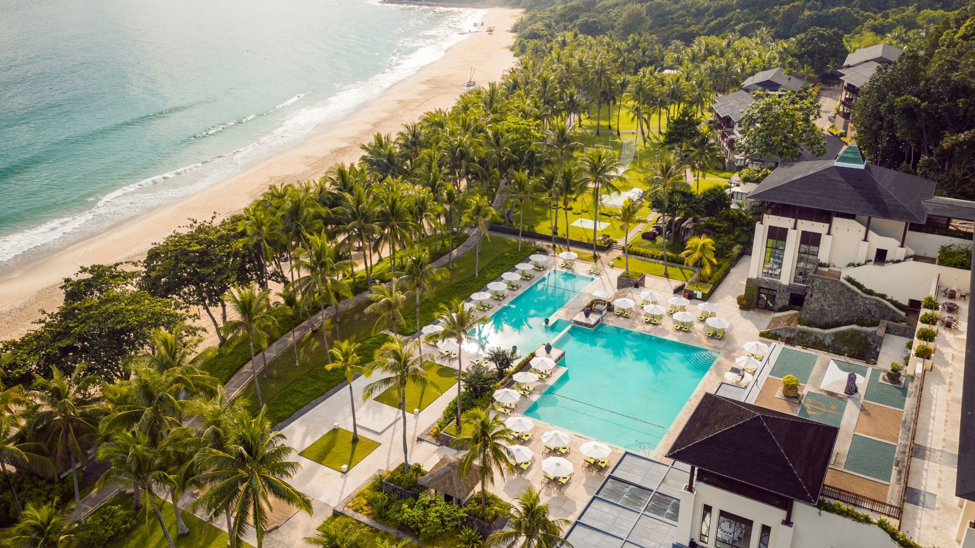 Club Med Bintan - Pool and Beach