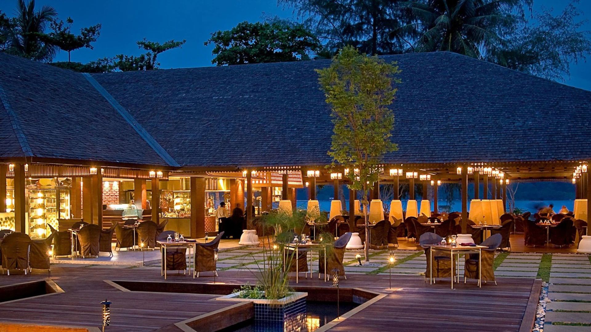 Pangkor Laut Resort - Feast Village