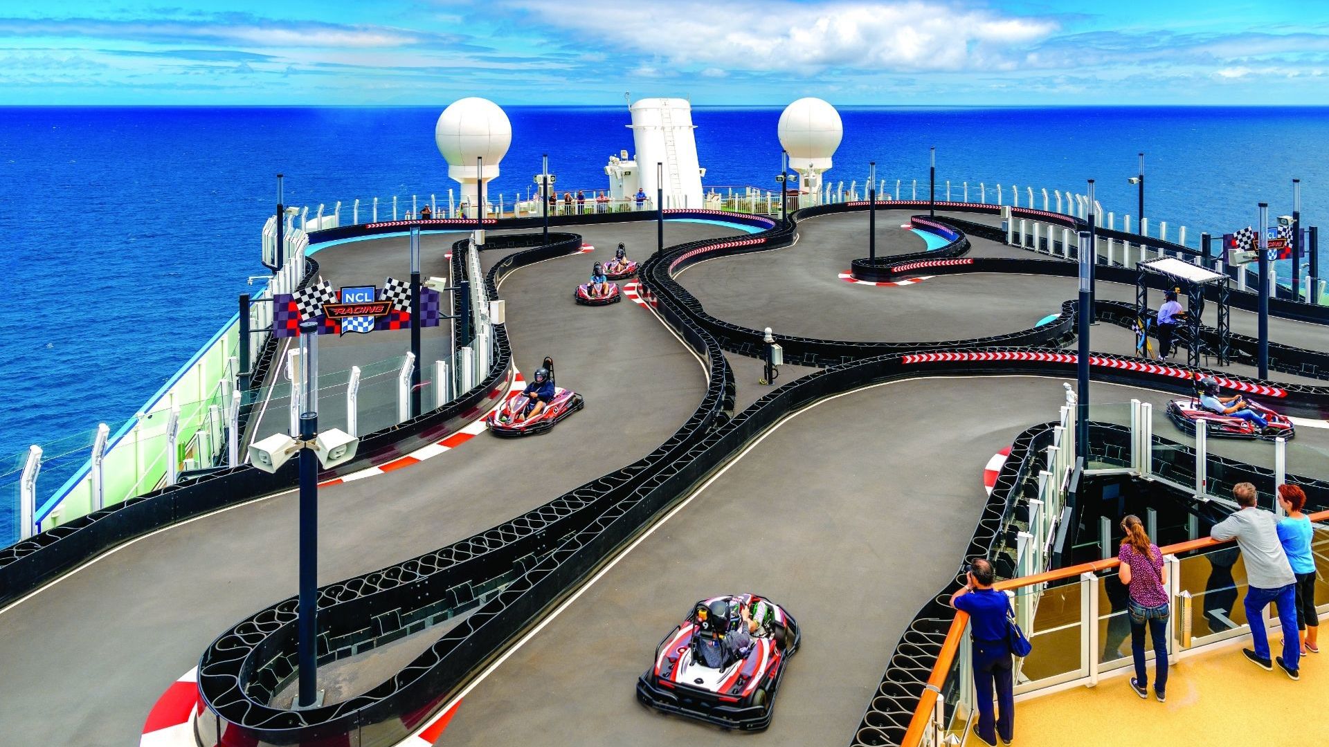 Norwegian Bliss Racetrack