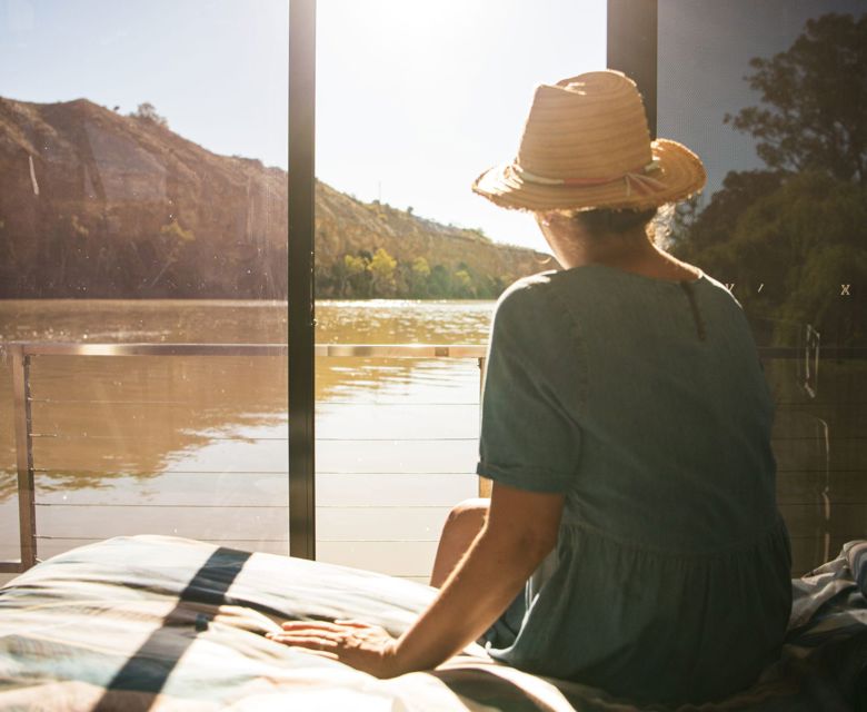 Unforgettable Houseboats Murray River © SATC and Tourism Australia